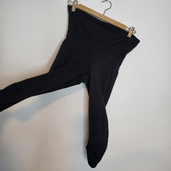 Lululemon Athletica Black Crop Pant Size 2 - Picture 7 of 10